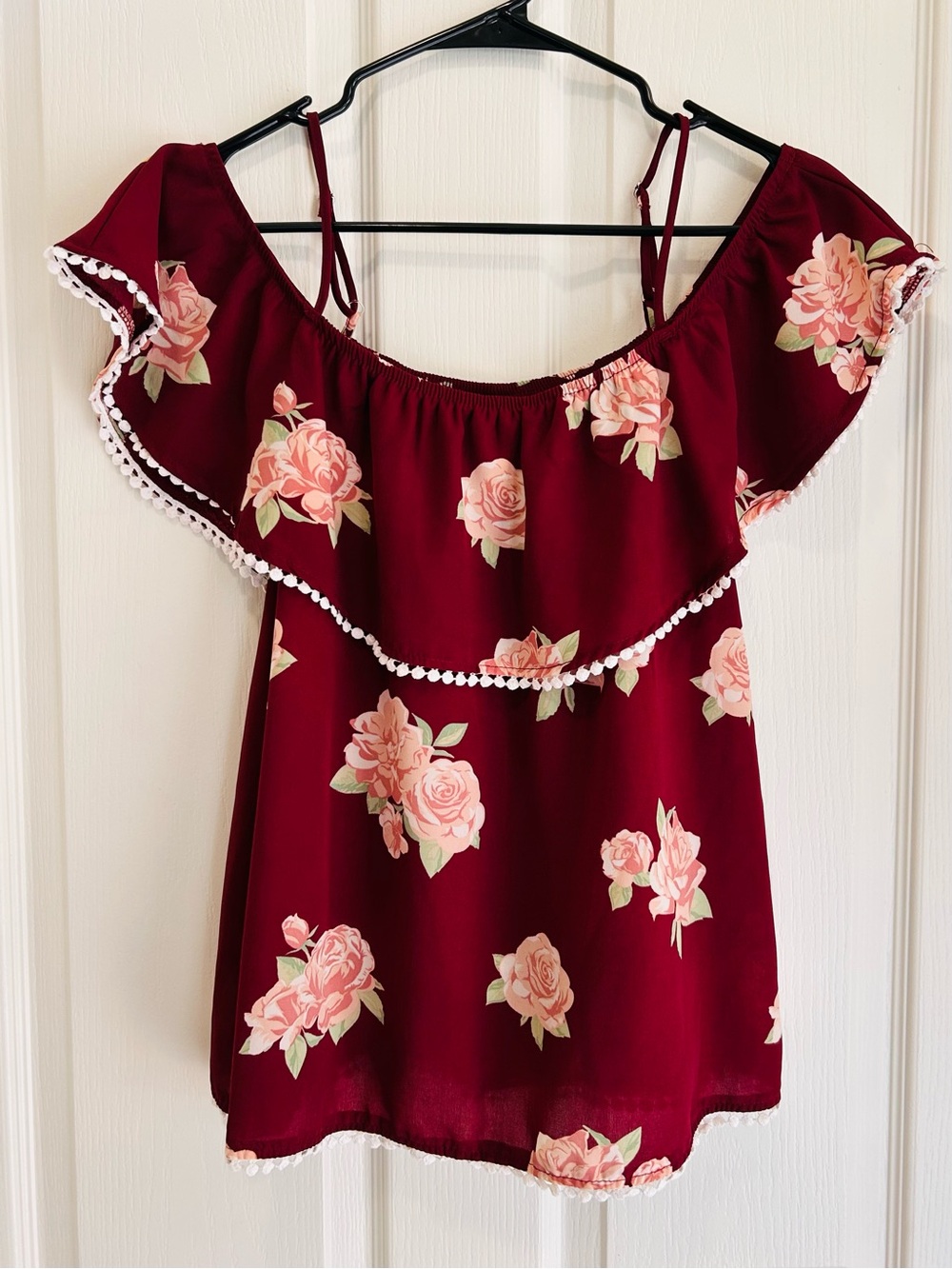 🌹Burgundy Floral Off-Shoulder Top 🌹